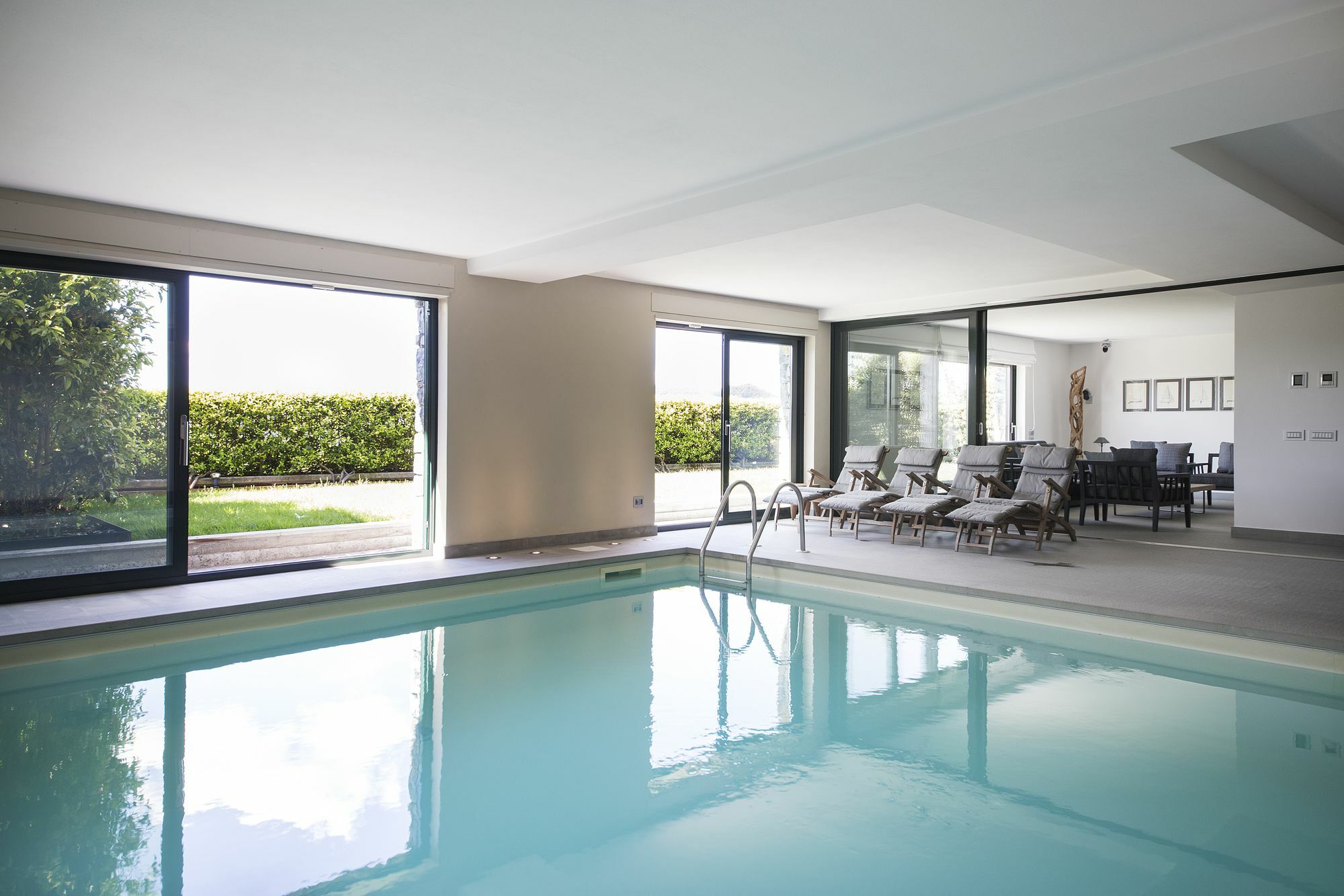Suite & Pool-Como House-160 Mt-Private Indoor Swimming Pool, Heated All Year-Private Covered Parking-Private Garden And Terrace-Fully Equipped Kitchen Εξωτερικό φωτογραφία